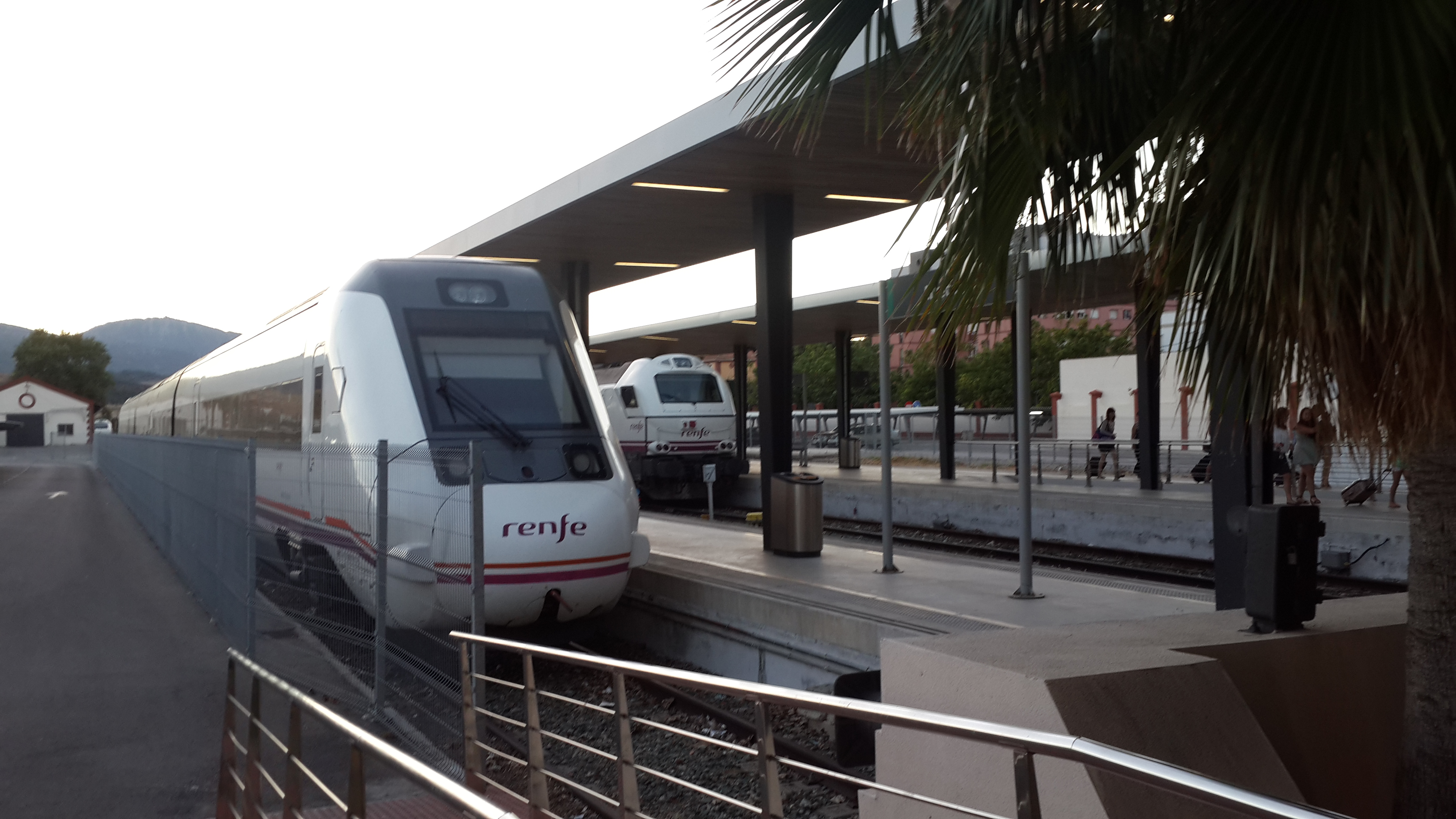 스페인 렌페(Renfe) 열차.